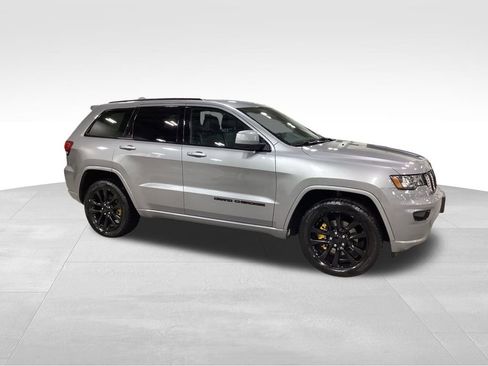 Used 2021 Jeep Grand Cherokee Laredo X image 6