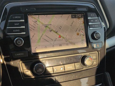 Used 2022 Nissan Maxima SL image 14