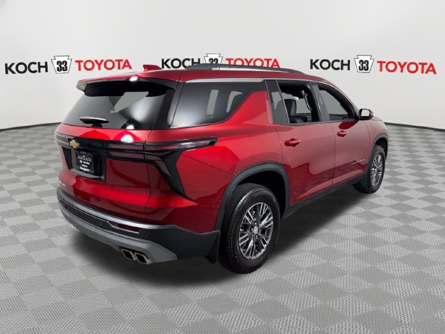 Used 2026 Chevrolet Traverse LT w/ LPO, Floor Liner Package AWD/4WD image 8