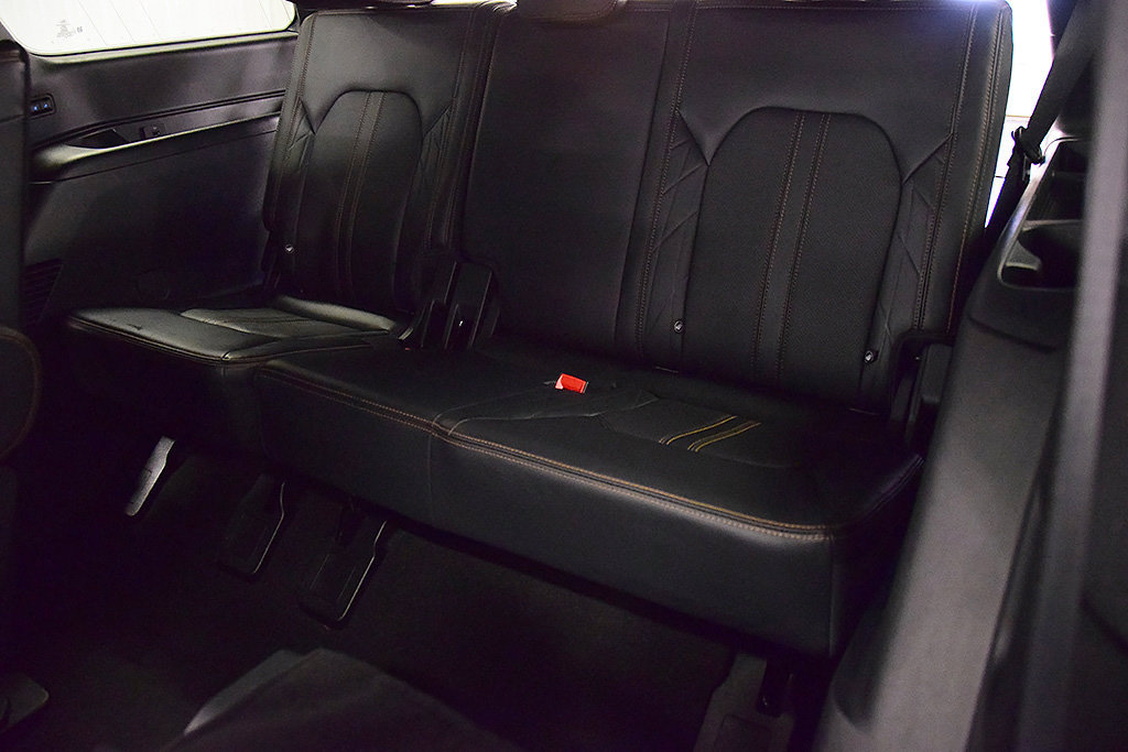 Used 2024 Ford Expedition Platinum AWD/4WD image 33