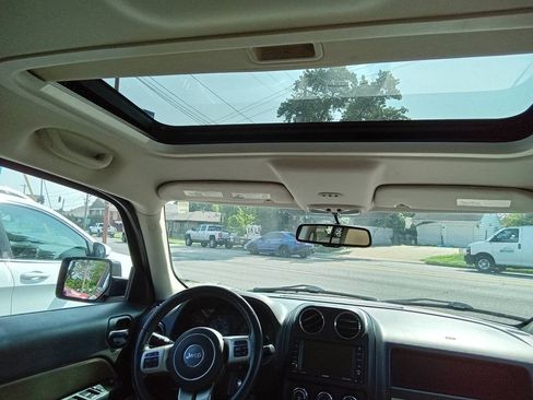 Used 2015 Jeep Patriot High Altitude FWD image 8