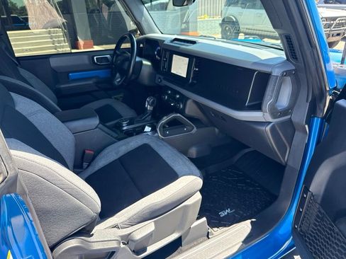 Used 2023 Ford Bronco Big Bend w/ Sasquatch Package AWD/4WD image 15