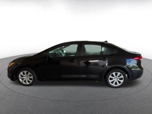 Used 2025 Toyota Corolla LE FWD image 6