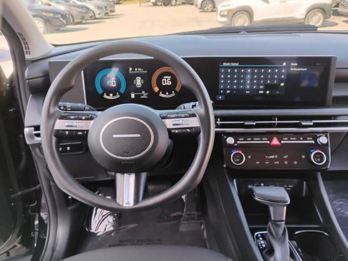 Used 2025 Hyundai Tucson SEL image 15