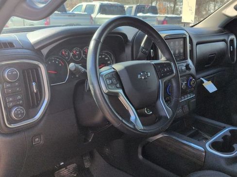 Used 2021 Chevrolet Silverado 1500 LT Trail Boss w/ Convenience Package II AWD/4WD image 12