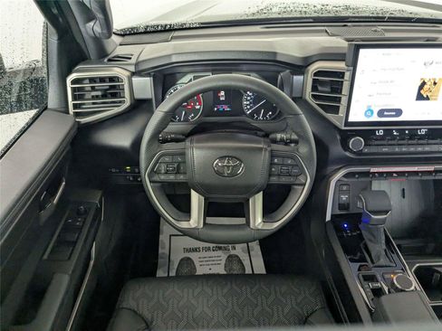 Used 2025 Toyota Tundra SR5 w/ SR5 Premium Package AWD/4WD image 38