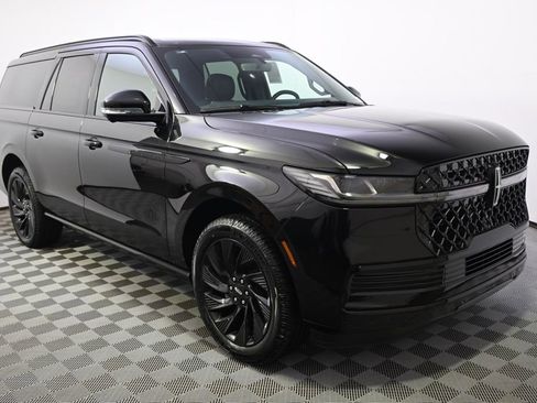 New 2026 Lincoln Navigator L Reserve w/ Jet Appearance Package image 8