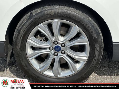 Used 2020 Ford Edge Titanium w/ Class II Trailer Tow Package AWD/4WD image 8
