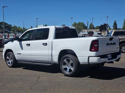 New 2025 RAM 1500 Tradesman image 32