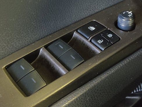Used 2023 Toyota Camry LE w/ Convenience Package FWD image 27