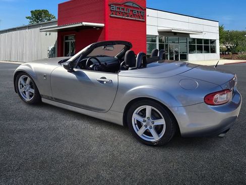 Used 2014 MAZDA MX-5 Miata Club image 3