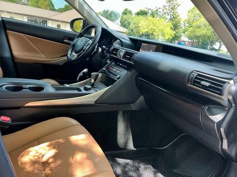 Used 2018 Lexus IS 300 AWD w/ Comfort Package image 22