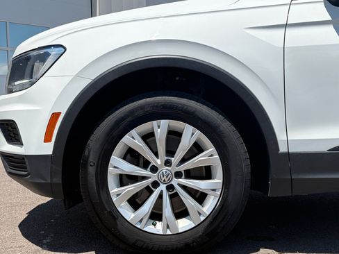 Used 2019 Volkswagen Tiguan SE AWD/4WD image 10