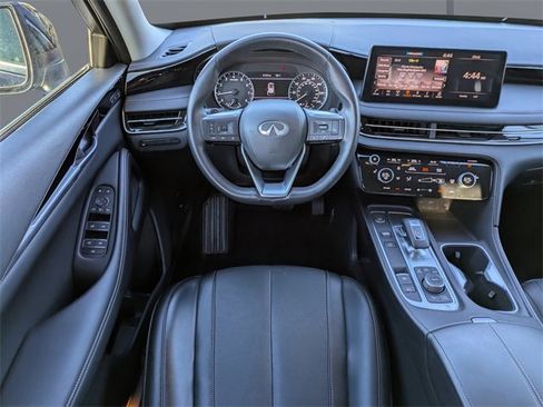 Certified 2025 INFINITI QX60 Pure image 18