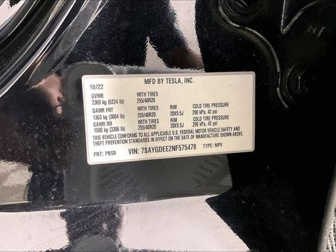 Used 2022 Tesla Model Y Long Range AWD/4WD image 33