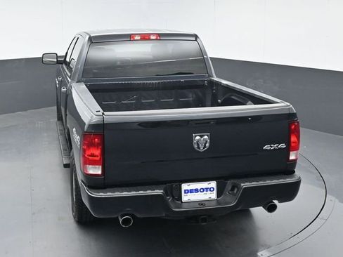 Used 2018 RAM 1500 Express AWD/4WD image 41