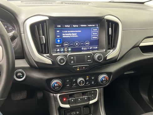 Certified 2023 GMC Terrain SLT image 17