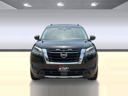 Used 2023 Nissan Pathfinder SL w/ SL Premium Package AWD/4WD image 6