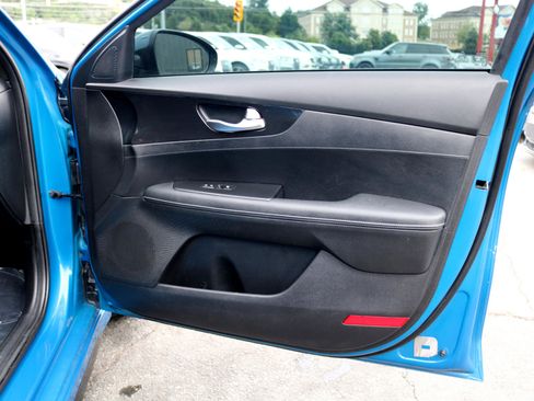 Used 2023 Kia Forte GT-Line image 33