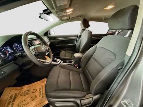 Used 2020 Hyundai Elantra SE w/ Cargo Package (C1) FWD image 15
