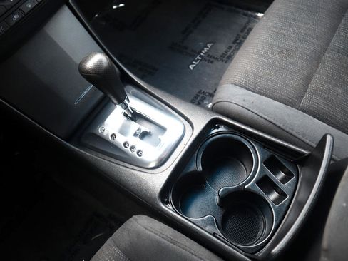 Used 2010 Nissan Altima 3.5 SR w/ Sport Pkg image 71