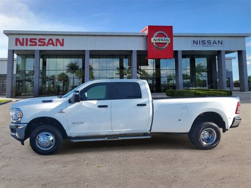 Used 2024 RAM 3500 Big Horn image 7