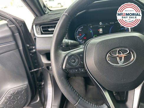 Used 2021 Toyota RAV4 XSE AWD/4WD image 14