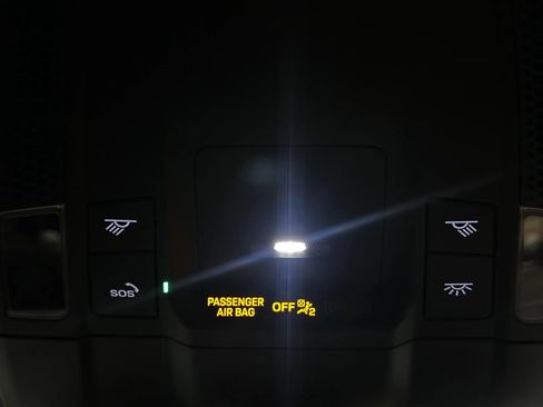 Used 2020 Porsche Taycan Turbo S image 42