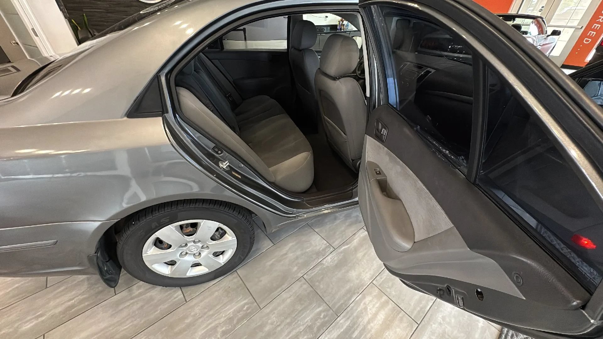 Used 2010 Hyundai Sonata GLS FWD image 23