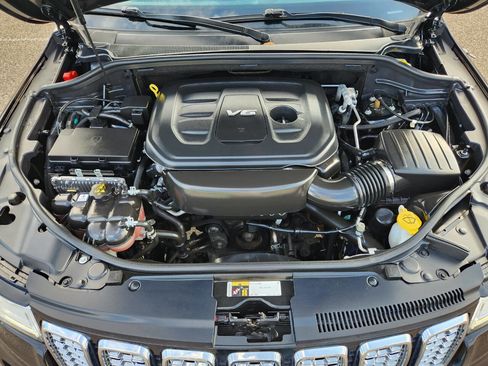 Used 2018 Jeep Grand Cherokee Overland image 30