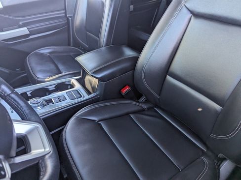 Used 2023 Ford Explorer XLT w/ Equipment Group 202A image 20