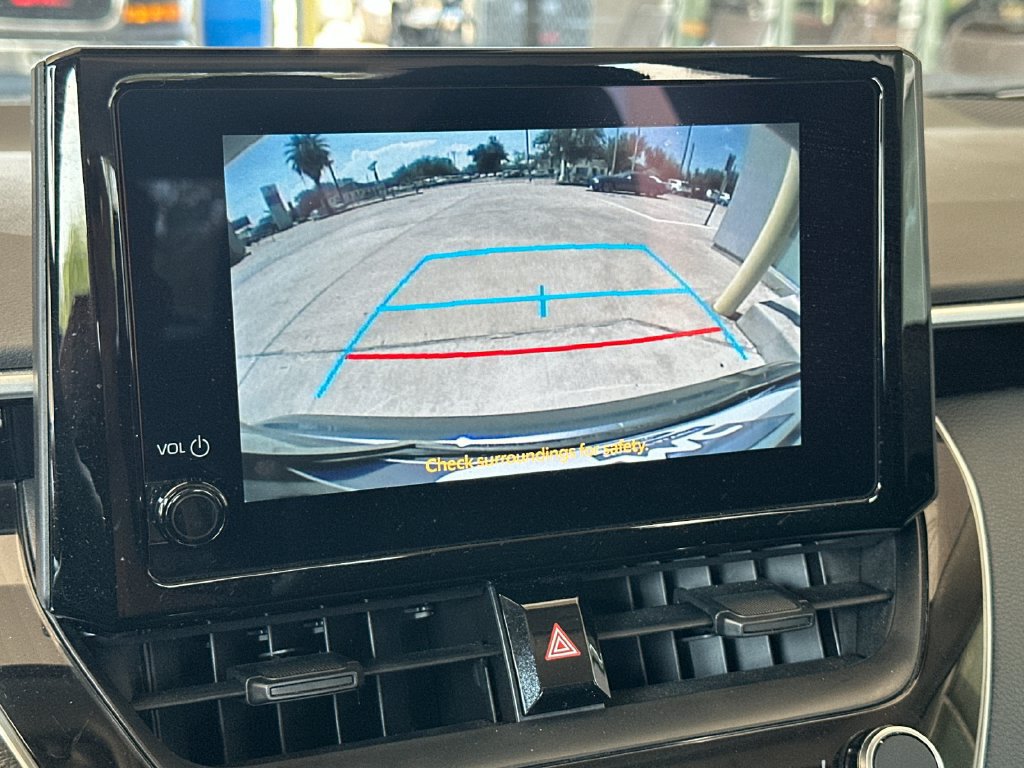 Used 2025 Toyota Corolla LE FWD image 17