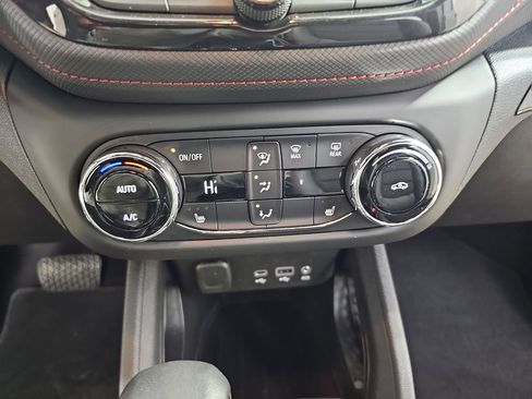 Certified 2023 Chevrolet TrailBlazer RS w/ Convenience Package image 28