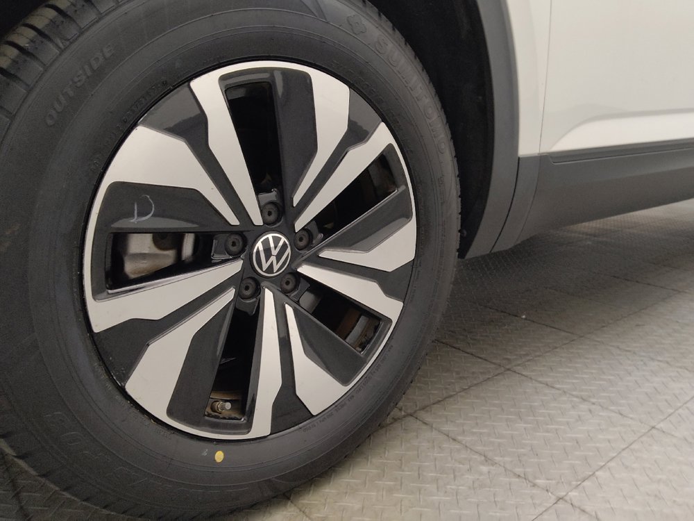 Used 2024 Volkswagen Atlas SE FWD image 31