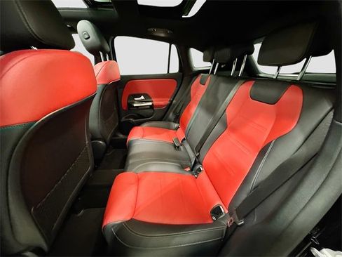 Used 2023 Mercedes-Benz GLA 250 4MATIC image 25