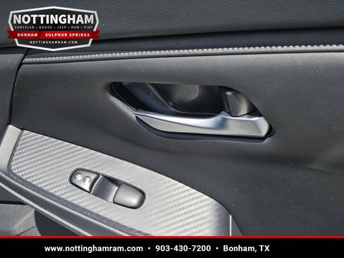 Used 2024 Nissan Sentra SV FWD image 30