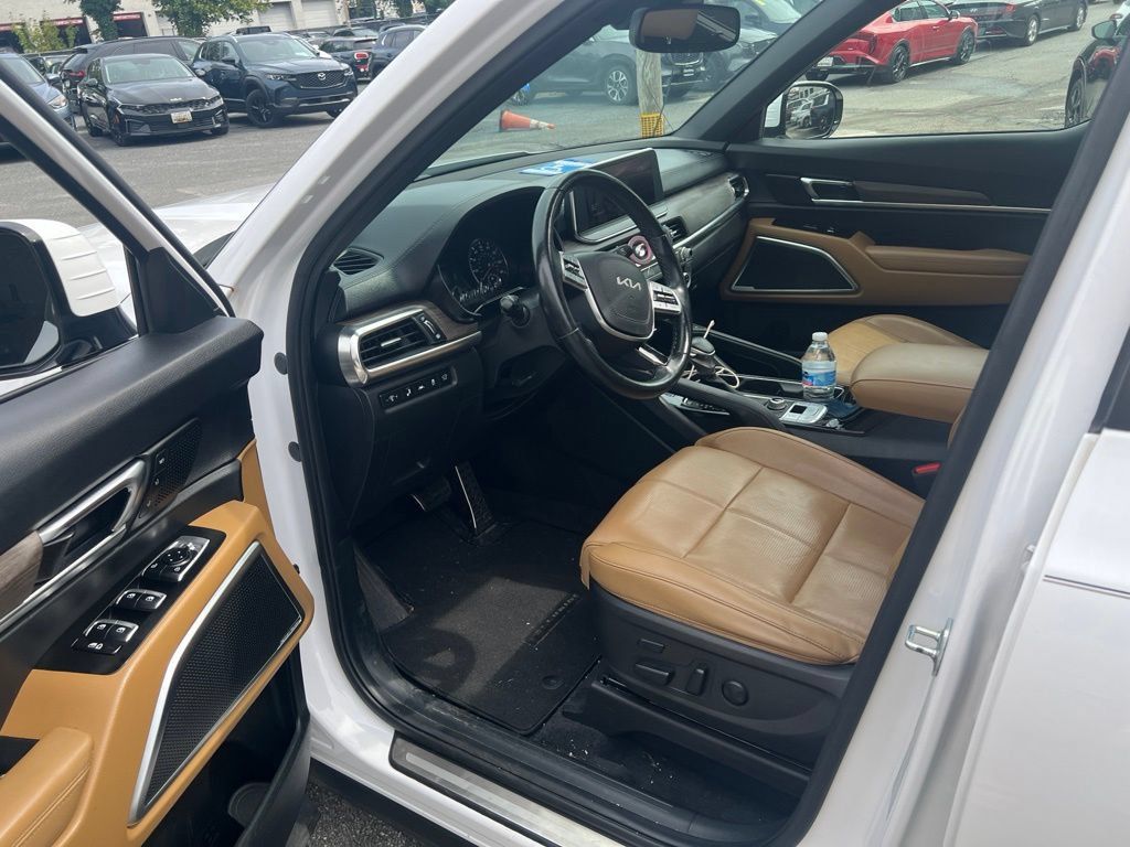 Used 2022 Kia Telluride SX w/ Nightfall Edition Package AWD/4WD image 4