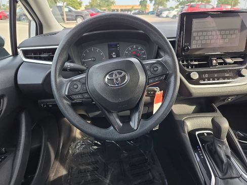 Used 2024 Toyota Corolla LE FWD image 13