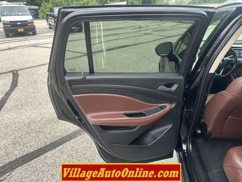 Used 2017 Buick Envision Essence AWD/4WD image 32