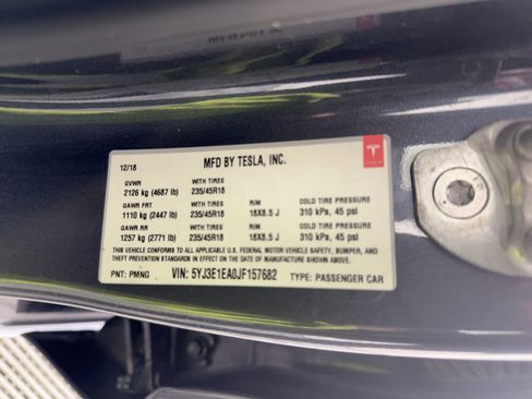 Used 2018 Tesla Model 3 Long Range image 16