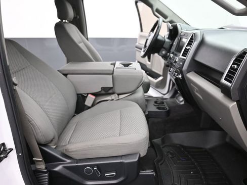 Used 2017 Ford F150 XLT w/ Equipment Group 302A Luxury image 14