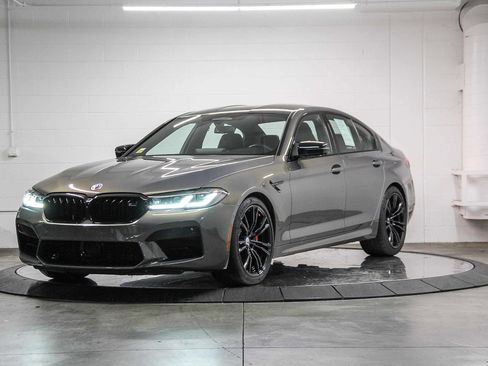 Used 2023 BMW M5 w/ Competition Package image 3