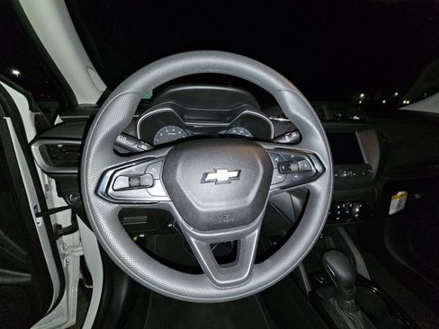 Used 2023 Chevrolet TrailBlazer LS image 16