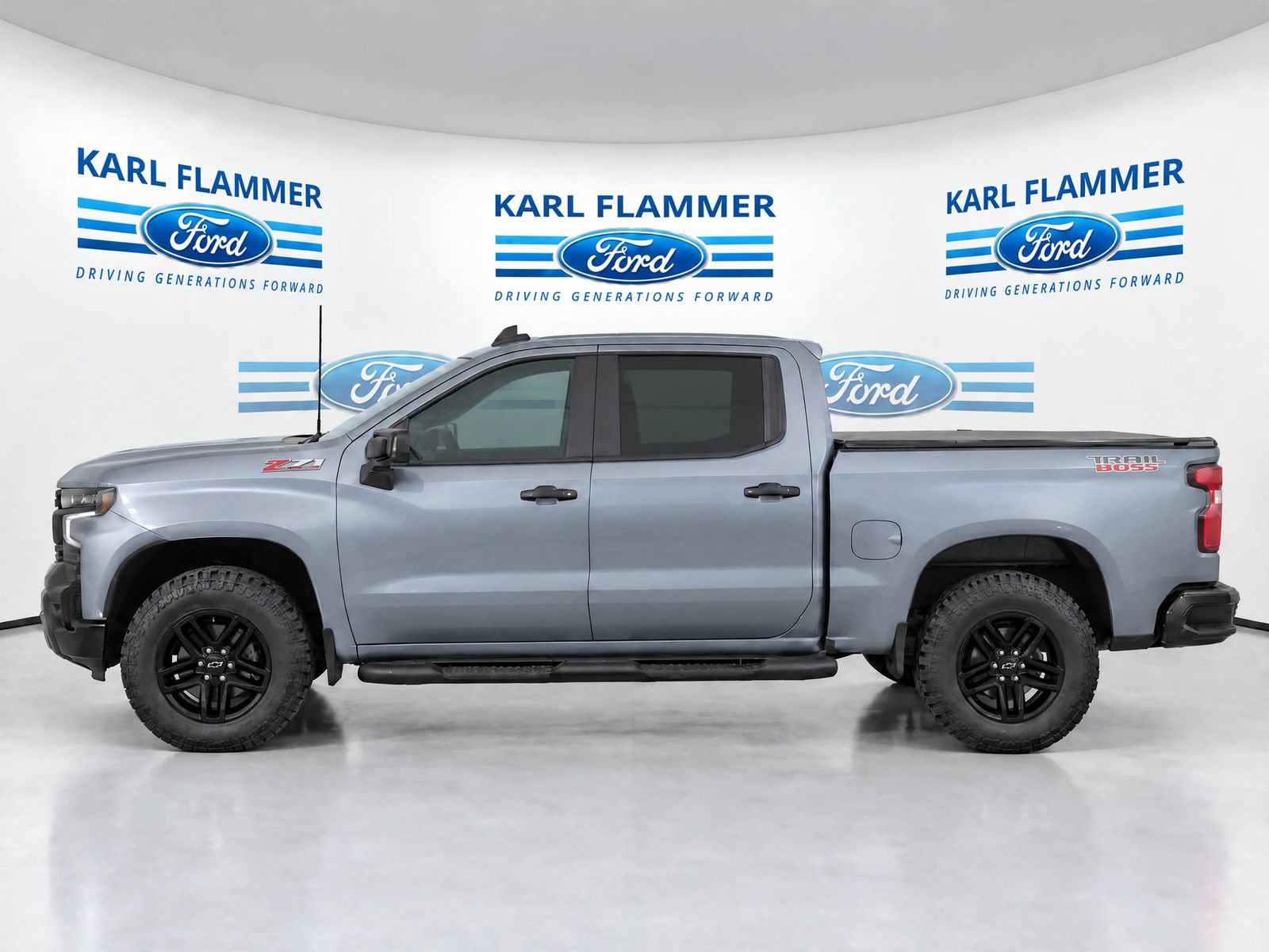 Used 2020 Chevrolet Silverado 1500 LT Trail Boss AWD/4WD image 6