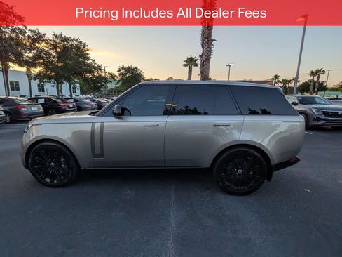 Used 2023 Land Rover Range Rover SE AWD/4WD image 7
