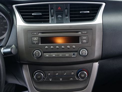 Used 2014 Nissan Sentra SV image 15