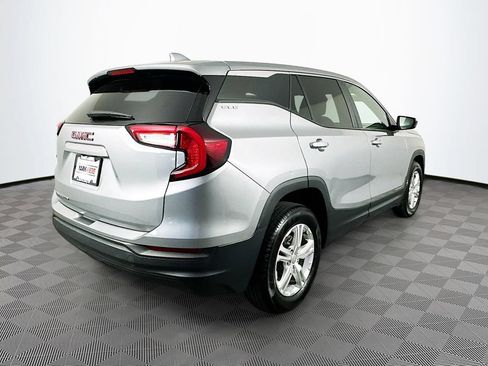Used 2024 GMC Terrain SLE FWD image 9