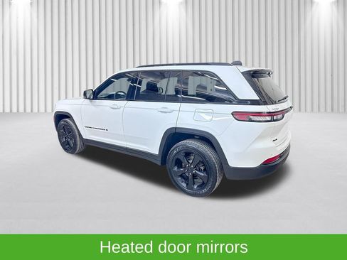 Certified 2023 Jeep Grand Cherokee Altitude image 10