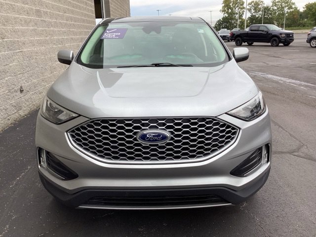 Used 2024 Ford Edge SEL w/ Convenience Package AWD/4WD image 3