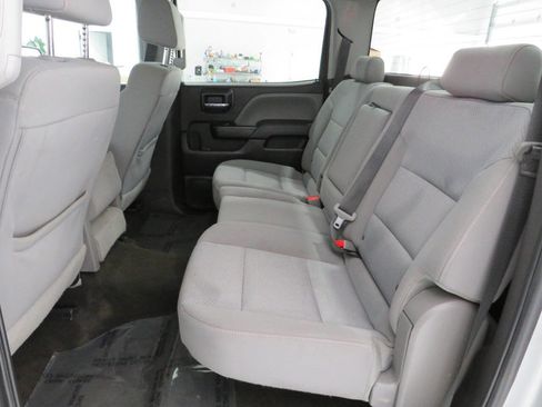 Used 2018 Chevrolet Silverado 1500 Custom w/ Custom Value Package image 12